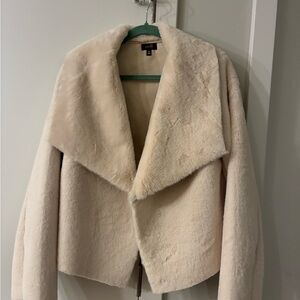 Soft Ivory Faux Fur Cropped Jacket